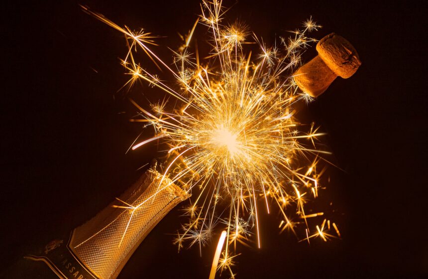 Über die Weihnachts/Neujahrszeit vom 23.12.24 bis zum 07.01.2025 findet KEIN Theorieunterricht in ALLEN Filialen statt. Das Büro ist auch vom 23.12.24 bis zum 03.01.25 geschlossen. Wir wünschen euch alle schöne Feiertage und einen guten Rutsch ins neue Jahr :-)